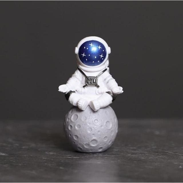 sweety-crib Sculptures & Statues 9 Astronaut Figure Statue